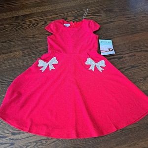 Darling red dress!